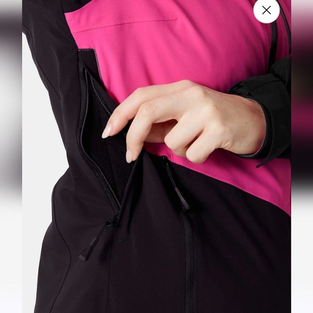 NWT HELLY HANSEN Women's Size MEDIUM HELLY TECH PROFESSIONAL Pink & Black Jacket - Picture 7 of 14